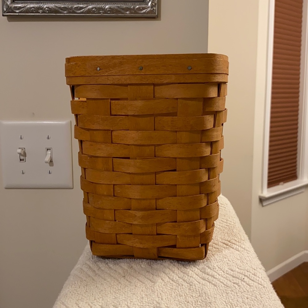 1994 Vintage Longaberger Handwoven Brown Collectible Basket Size 8.5” X 7” - Picture 1 of 11